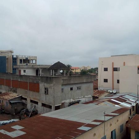 Chez Olivia Olivier Bed & Breakfast Cotonou Dış mekan fotoğraf